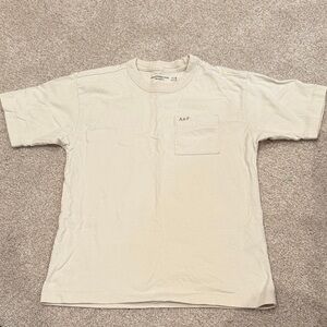 Abercrombie & Fitch Kids Cream Pocket Tee Size 7 Boys Short Sleeve Casual Shirt